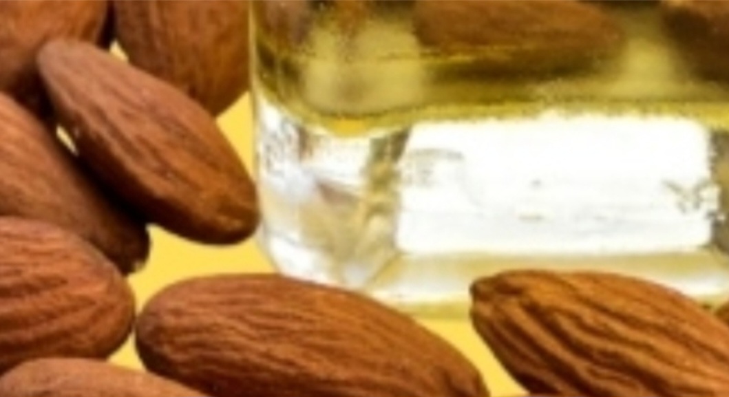 Castor Oil + Sweet Almond Oil for Wrinkles