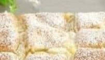 Flourless Almond Cake with Raspberry Sauce