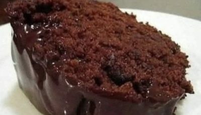 Chocolate Cake with Chocolate Glaze