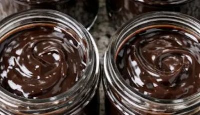 Slow Cooker 4-Ingredient Hot Fudge: The Decadent Dessert That Cooks Itself