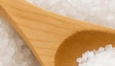 What Happens to Your Body When You Take a Pinch of Salt Before Bed? A Simple Habit Worth Trying