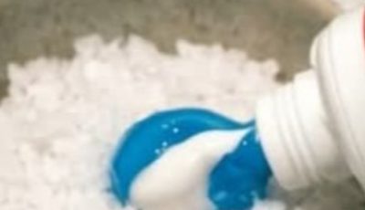 How Toothpaste Can Improve the Appearance of Age Spots and Wrinkles Naturally